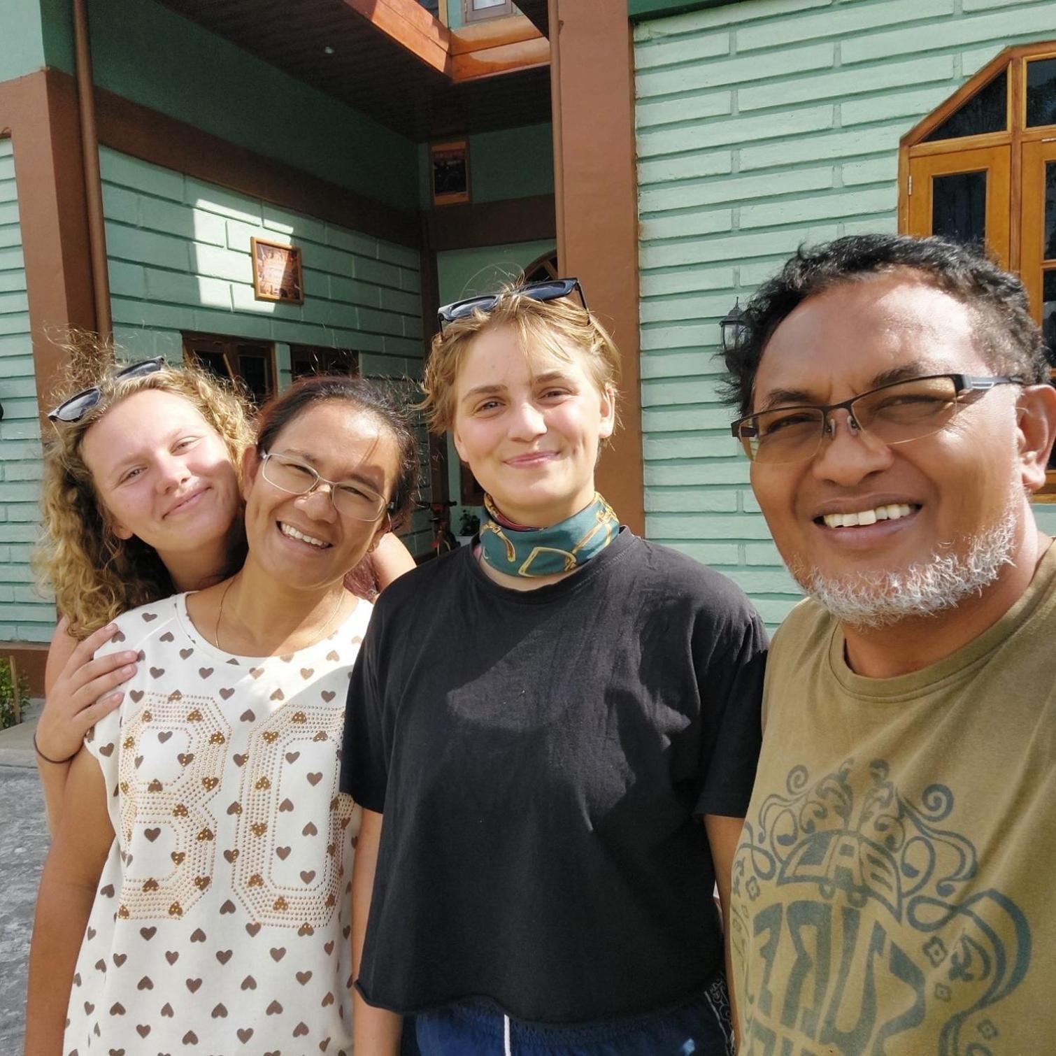 Kopa Hilltop - Family Guest Home Ruteng Exteriér fotografie