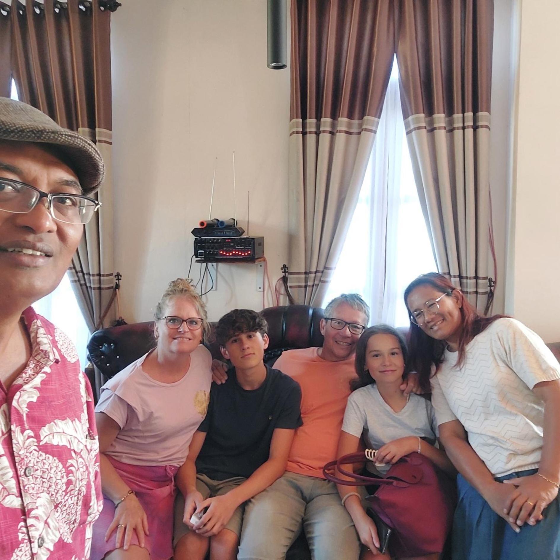 Kopa Hilltop - Family Guest Home Ruteng Exteriér fotografie