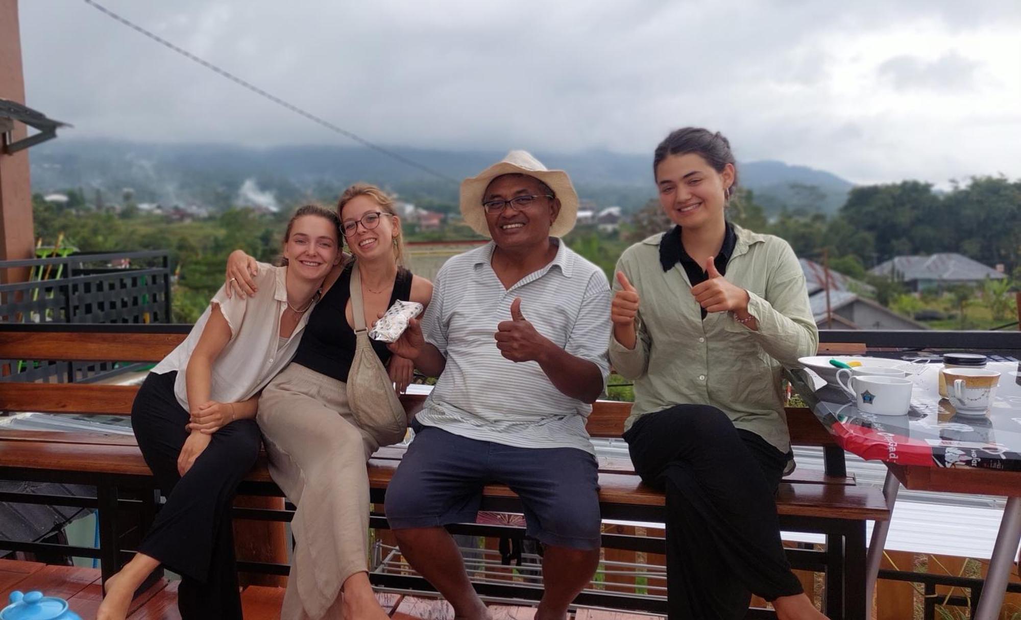Kopa Hilltop - Family Guest Home Ruteng Exteriér fotografie