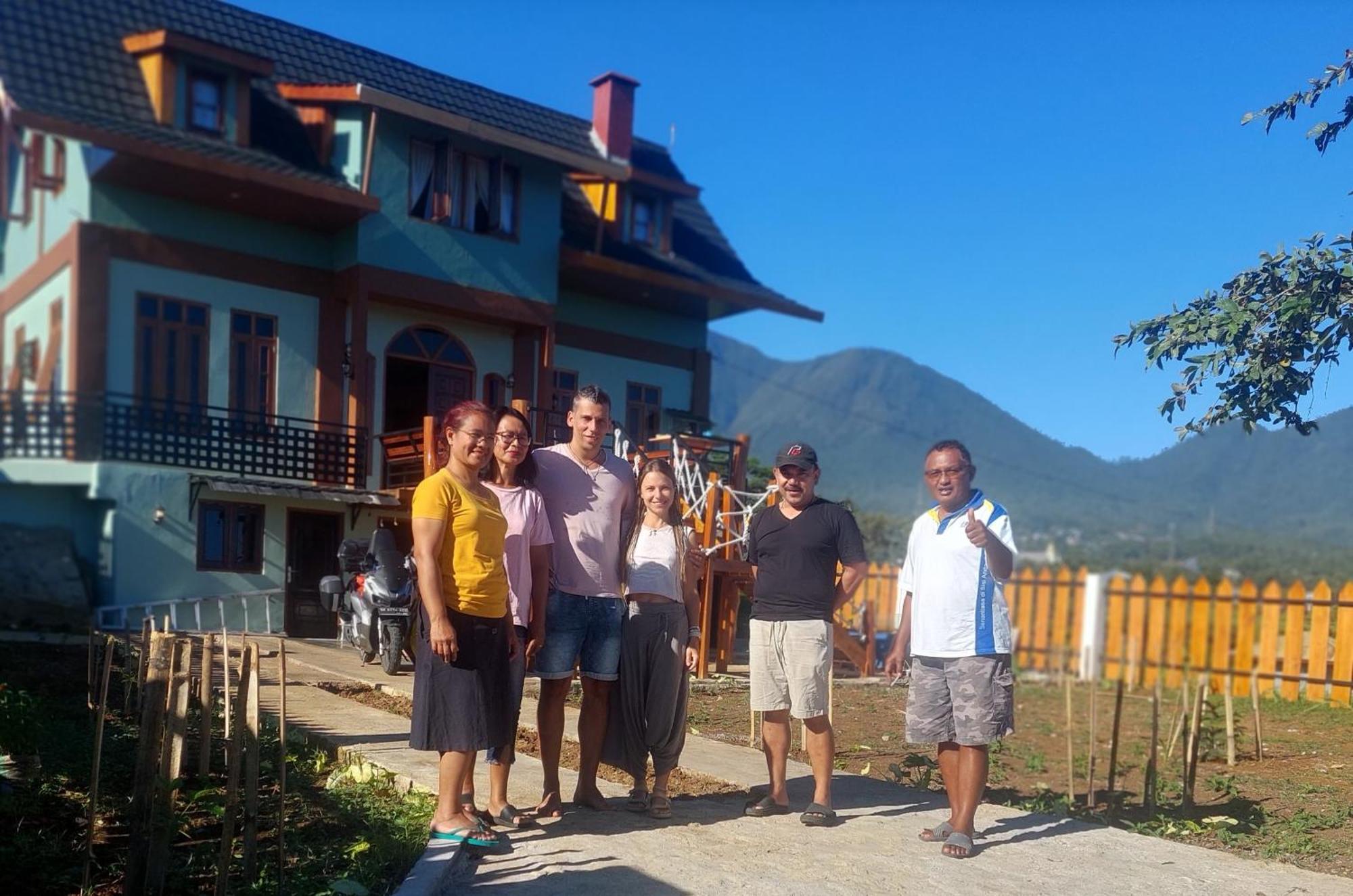 Kopa Hilltop - Family Guest Home Ruteng Exteriér fotografie